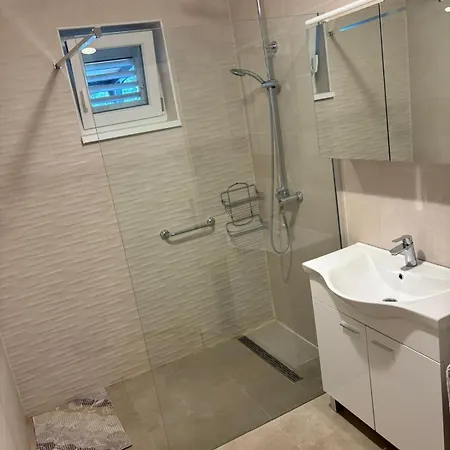 Mara Gasthof Novi Vinodolski