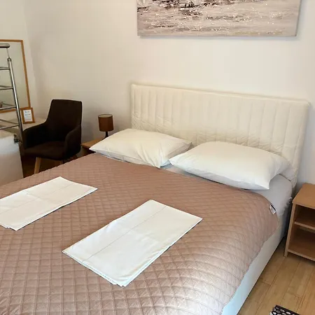 Gasthuis Mara Novi Vinodolski