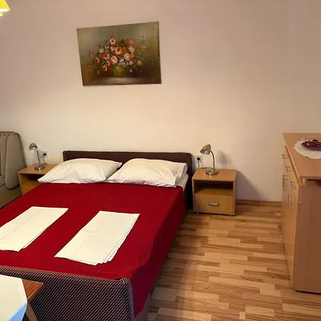 Mara 3* Novi Vinodolski