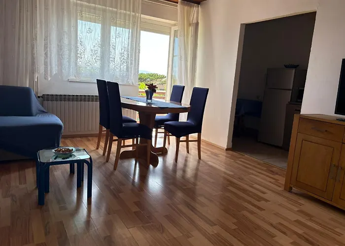 Mara Novi Vinodolski
