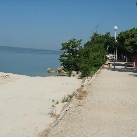 Mara Novi Vinodolski
