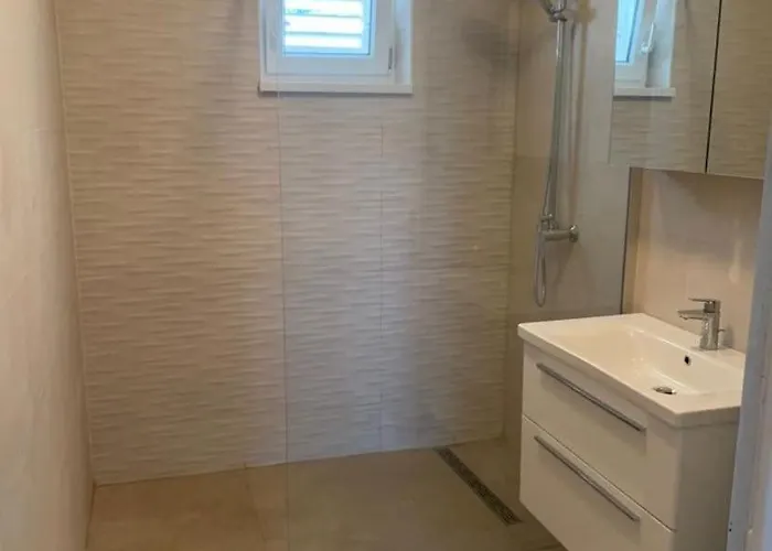 招待所 Mara 诺维·维诺多尔斯基